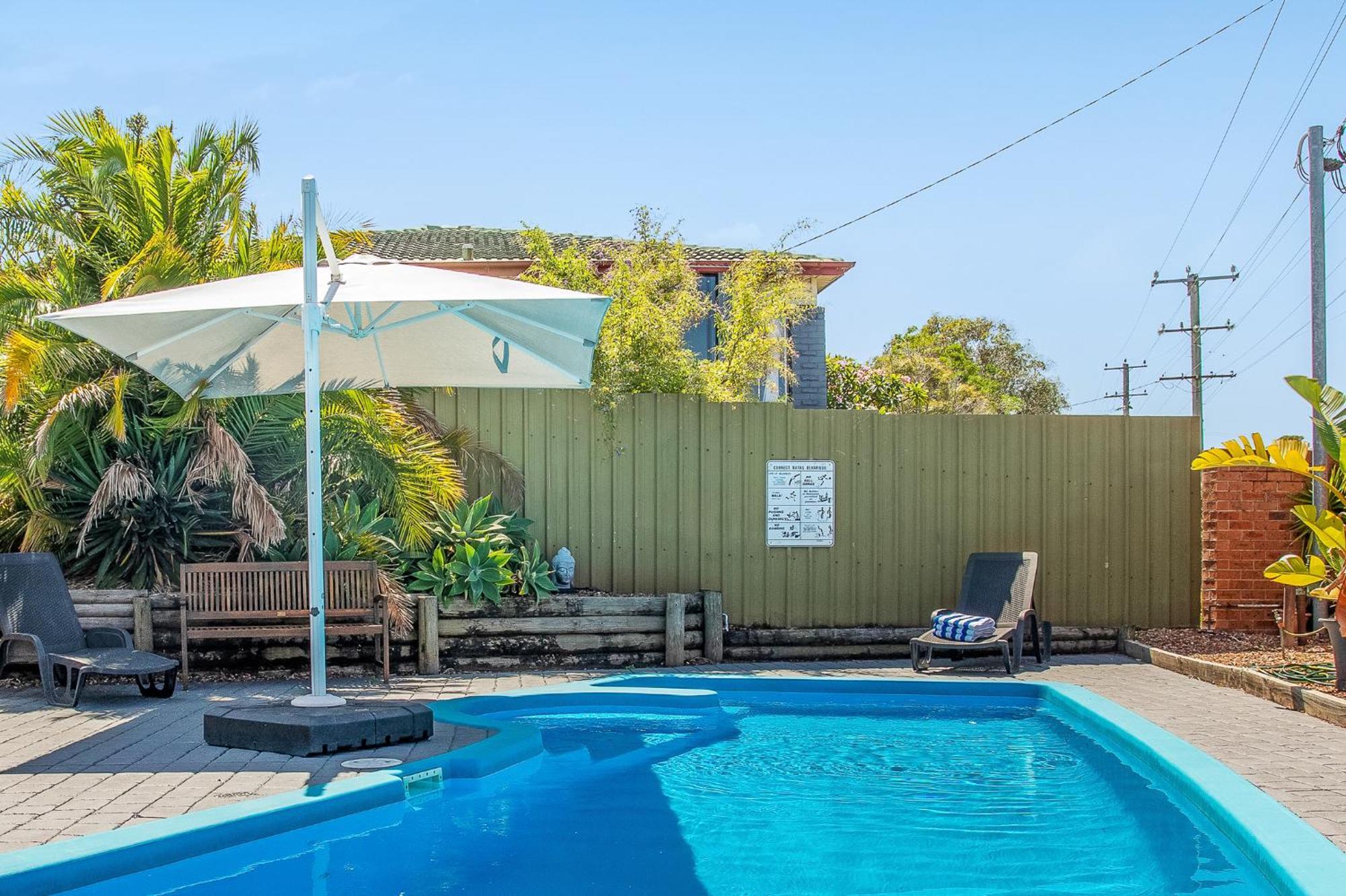 Lake Macquarie Motor Inn Belmont Exterior photo